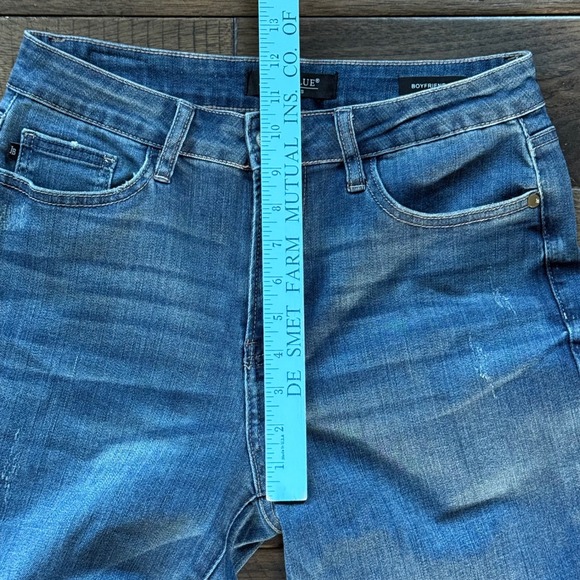 Judy Blue Boyfriend Fit Jeans Distressed Medium Wash Cuffed Ankle Size 9 29 - Picture 4 of 8